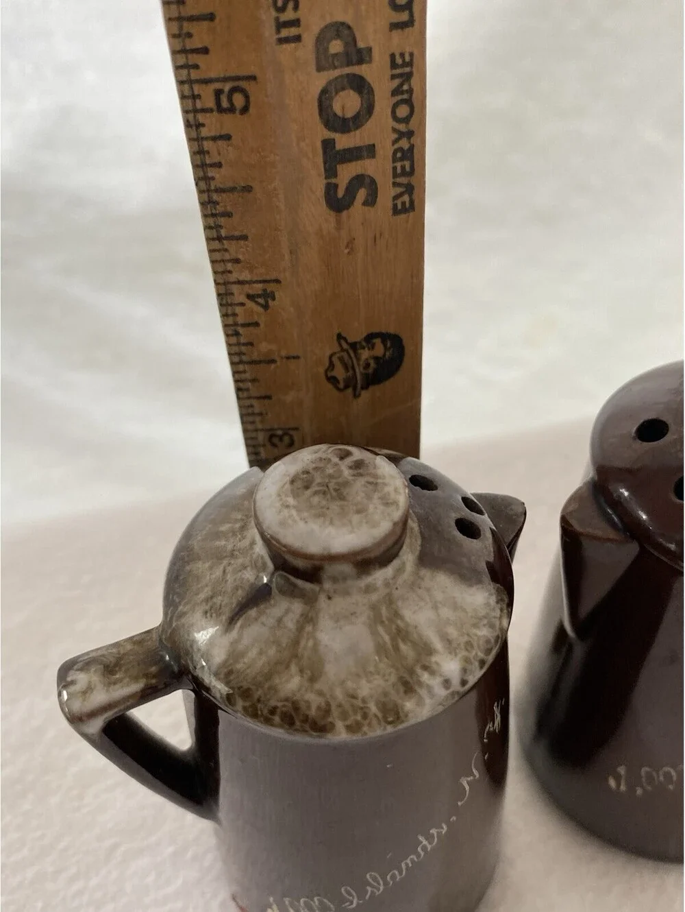 Vintage Unbranded McCOY/HULL? Pottery Brown Drip Glaze Salt & Pepper Shakers
